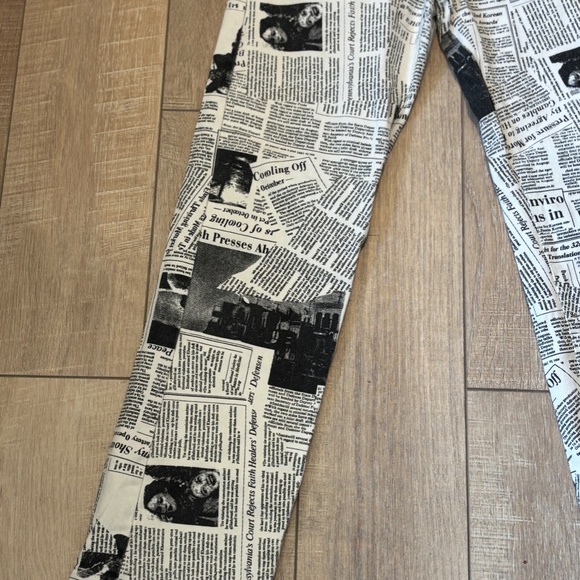 ET CLET - Newspaper - Jeans - Picture 7 of 15